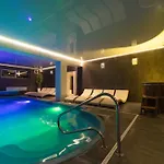 Aqua Maria Velaty