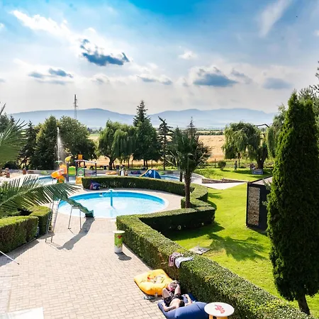 Aqua Maria Pensión Velaty