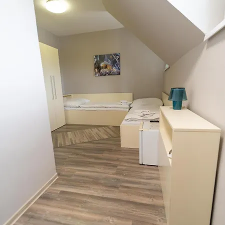 Pensión Aqua Maria Velaty