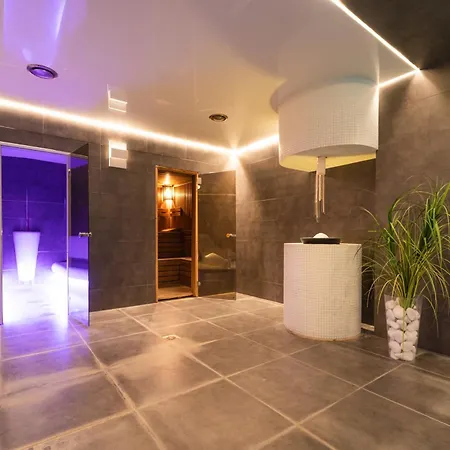 Aqua Maria Pensión 4*