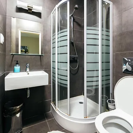 Aqua Maria Pensión Velaty