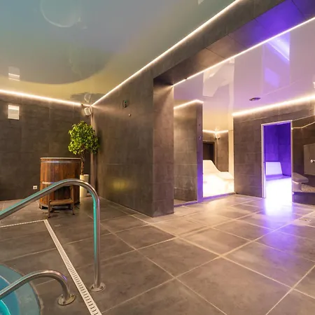 Aqua Maria 4*