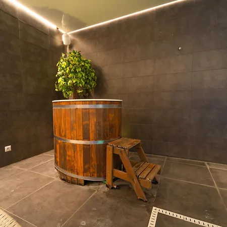 Aqua Maria Pensión Velaty