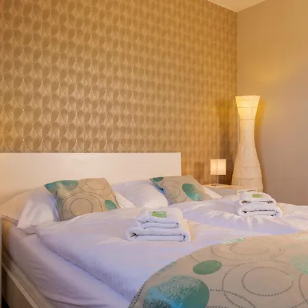 Aqua Maria בית הארחה